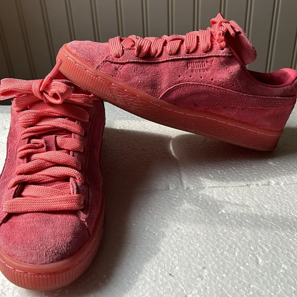 Puma kids Suede Lace Up youth sneakers size 5 pinkish coral